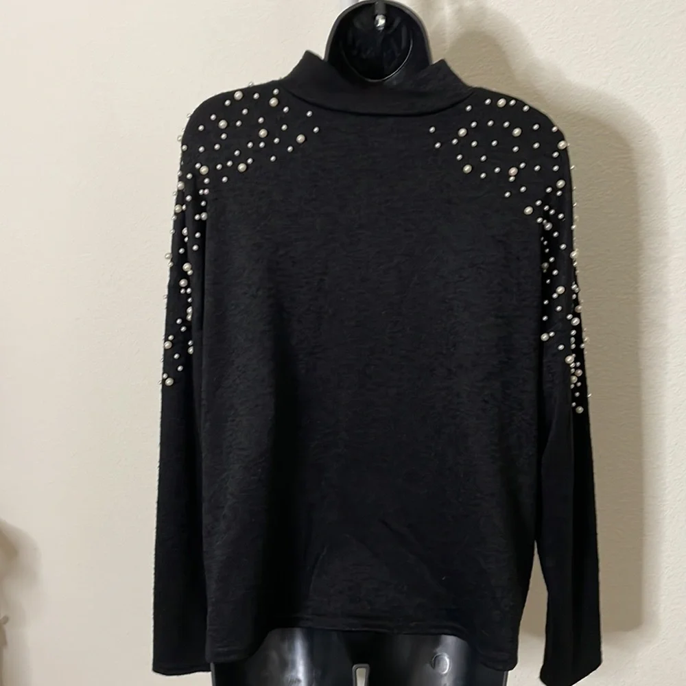 H&M Sweater - Picture 3 of 6